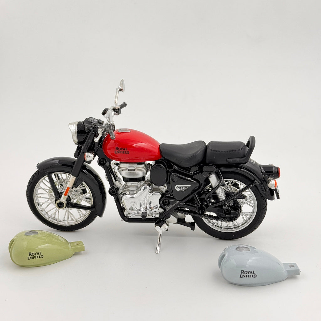Royal Enfield Classic 300 Diecast Scale Model Bike – Premium Motorcycle Collectible