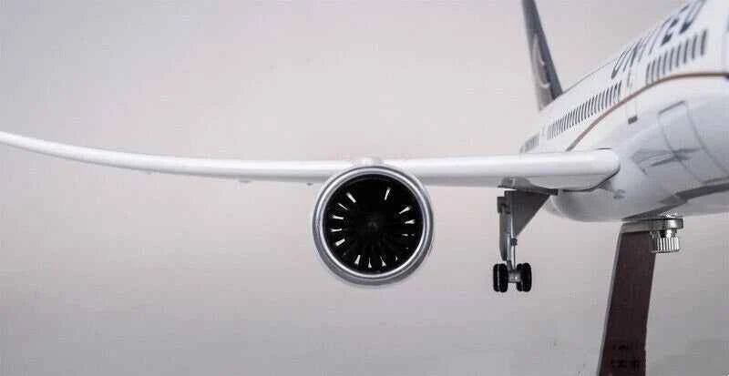 UNITED BOEING 787 Passenger Plane 47CM 1:160 Diecast Scale Model