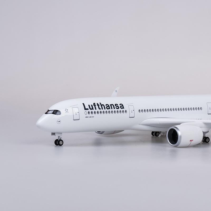 Lufthansa Airbus A350 Airplane 47CM 1:142 Diecast Scale Model