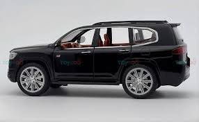 Toyota Land Cruiser LC300 1:18 Diecast Scale Model Car