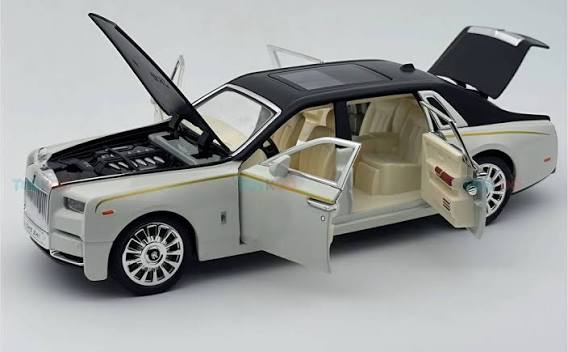 Rolls Royce Phantom 1:18 Diecast Scale Model Car